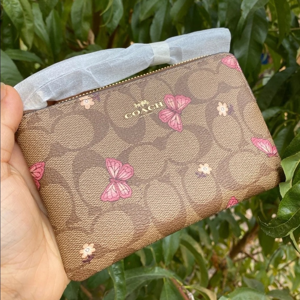 COPY - Coach Butterfly 🦋 Wristlet/Wallet